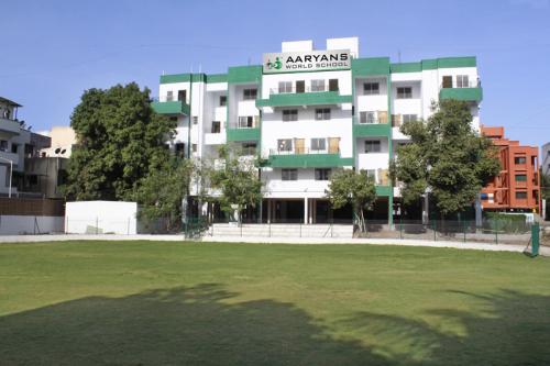 Aaryans World School  (1) (1) (1)